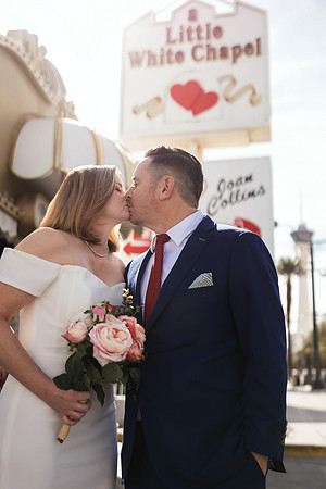 Tunnel of Love Wedding & Vow Renewal Photography | Las Vegas