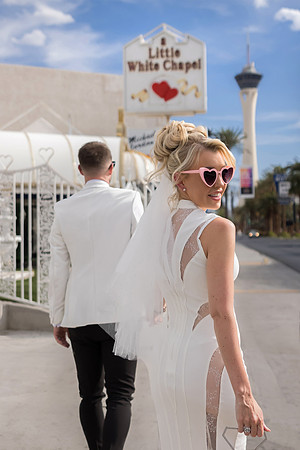 Tunnel of Love Wedding & Vow Renewal Photography | Las Vegas