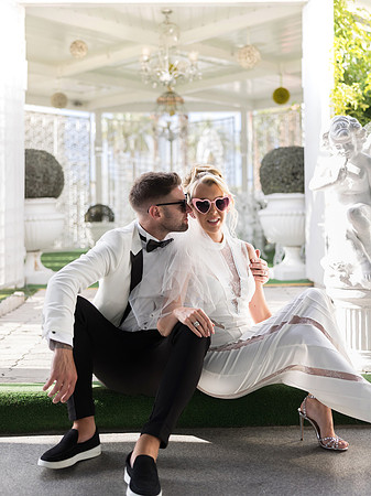 Tunnel of Love Wedding & Vow Renewal Photography | Las Vegas