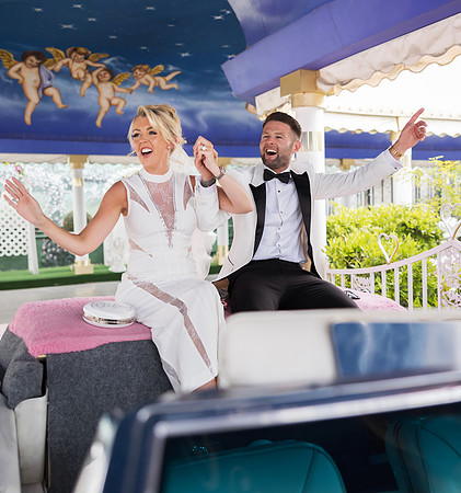 Tunnel of Love Wedding & Vow Renewal Photography | Las Vegas