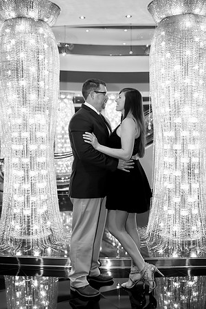 Las Vegas Anniversary Photo Shoots | Romantic Couple Photography
