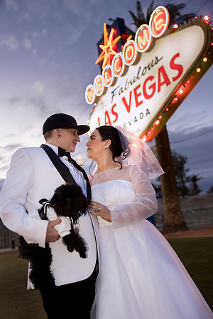 Tunnel of Love Wedding & Vow Renewal Photography | Las Vegas