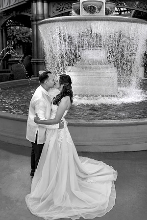 Bellagio Chauffeured Photo Shoot | Bellagio Fountains Las Vegas