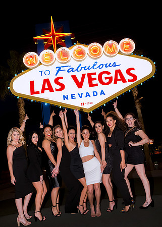 Vegas Sign Chauffeured Bachelorette Photo Shoot | Las Vegas Strip