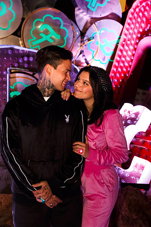 Neon Museum Photo Shoots | Couples, Families & Engagements | Las Vegas