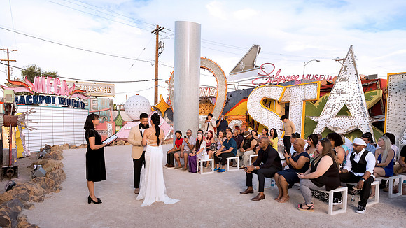 Neon Museum Wedding Photography | Las Vegas Boneyard Weddings