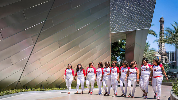 Las Vegas Strip Group Photo Shoots for Friends & Family | Glitter Lens Photography