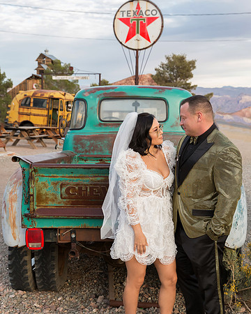 Nelson Ghost Town Photo Shoots | Couples, Families & Engagements | Nevada