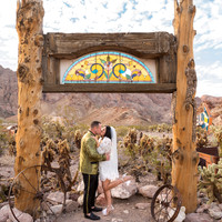 Nelson Ghost Town Photo Shoots | Couples, Families & Engagements | Nevada