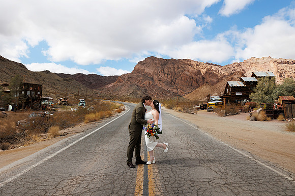 Nelson Ghost Town Photo Shoots | Couples, Families & Engagements | Nevada