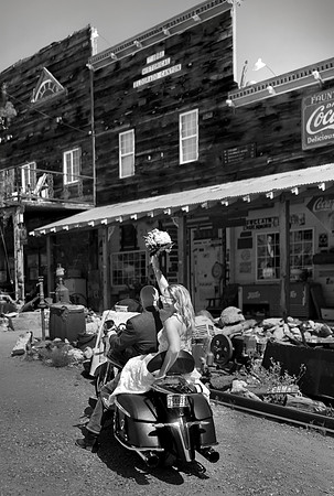 Nelson Ghost Town Photo Shoots | Couples, Families & Engagements | Nevada