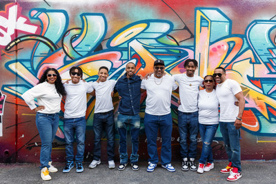 Group photography on the Vegas Strip