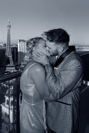Cosmopolitan Balcony Wedding, Elopement & Vow Renewal | Las Vegas