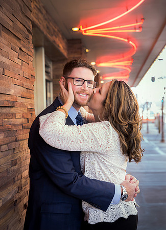 Las Vegas Anniversary Photo Shoots | Romantic Couple Photography