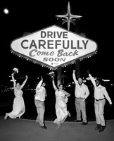 Welcome to Fabulous Las Vegas Sign Chauffeured Photo Shoot