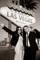 Welcome to Fabulous Las Vegas Sign Chauffeured Photo Shoot