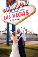 Welcome to Fabulous Las Vegas Sign Chauffeured Photo Shoot