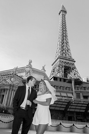 Paris Las Vegas Chauffeured Photo Shoot | Eiffel Tower