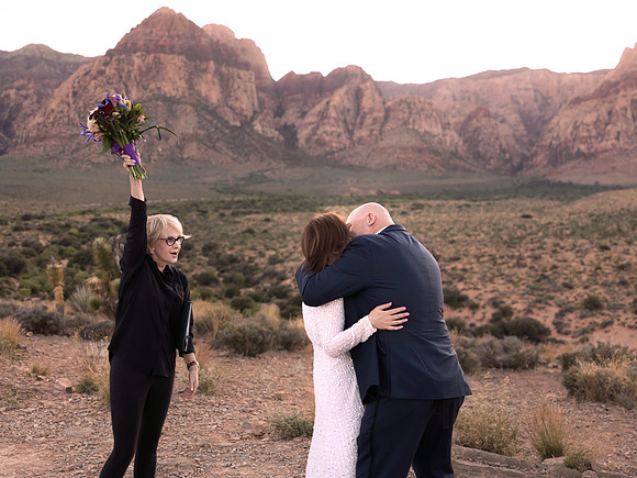 Red Rock Canyon Elopement & Wedding Photography | Las Vegas