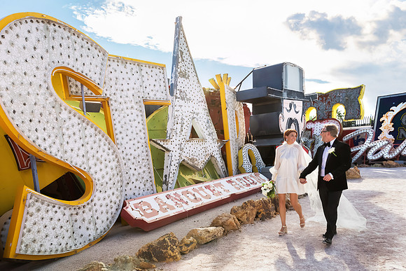 Neon Museum Wedding Photography | Las Vegas Boneyard Weddings