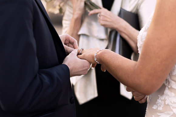 Red Rock Canyon Elopement & Wedding Photography | Las Vegas