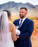 Valley of Fire Photo Shoots | Couples, Families, Seniors & Weddings
