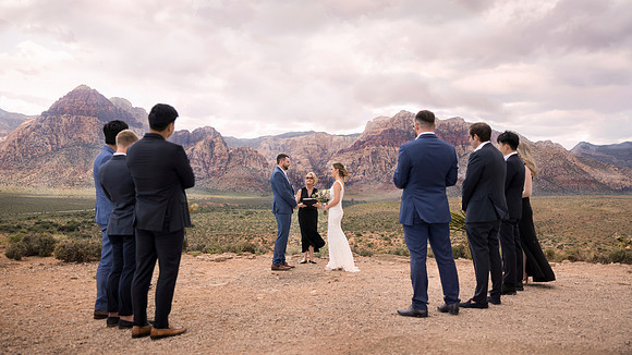 Red Rock Canyon Elopement & Wedding Photography | Las Vegas