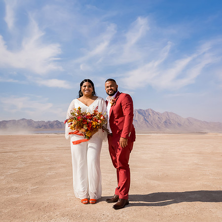 Dry Lake Bed & Desert Wedding, Elopement & Vow Renewal | Las Vegas