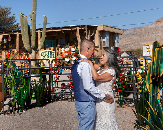Cactus Joe’s Elopement & Wedding Photography | Las Vegas
