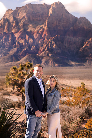Red Rock Canyon Elopement & Wedding Photography | Las Vegas