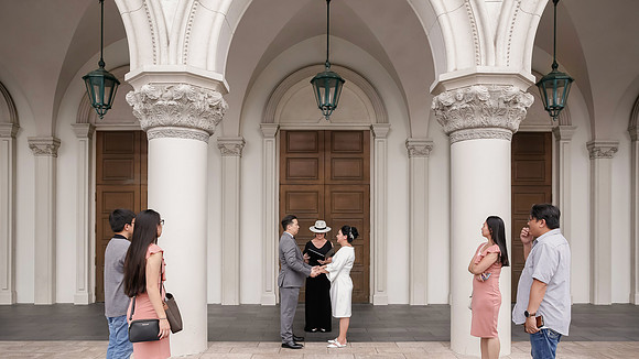 Venetian Archway Wedding, Elopement & Vow Renewal | Las Vegas Strip