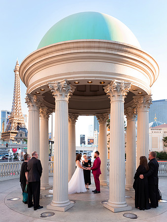 Caesars Palace Gazebo Wedding, Elopement & Vow Renewal | Las Vegas Strip
