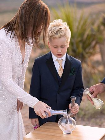 Red Rock Canyon Elopement & Wedding Photography | Las Vegas