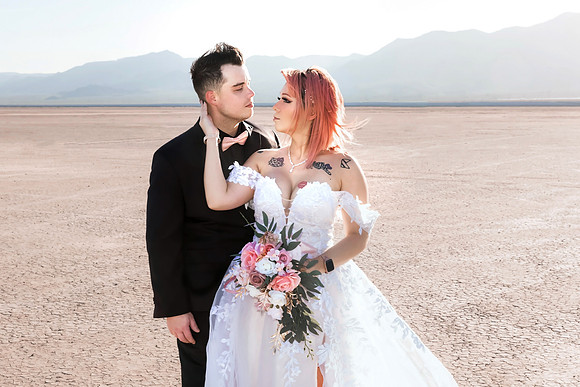Las Vegas Desert & Dry Lake Bed Photo Shoots