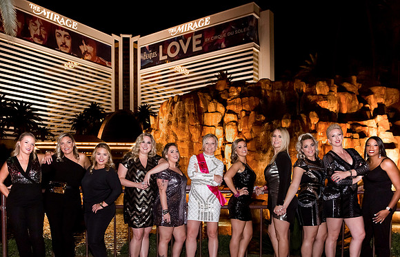 North Strip Bachelorette Photo Shoot | Venetian & Caesars Palace