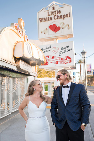 Little White Chapel Wedding & Vow Renewal Photography | Las Vegas