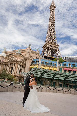 Paris Las Vegas Chauffeured Photo Shoot | Eiffel Tower