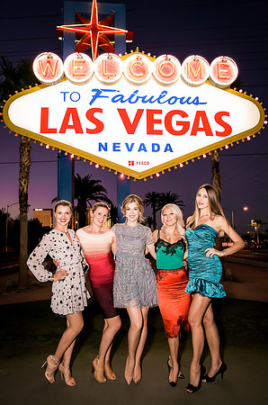 Las Vegas Sign Bachelorette & Birthday Photo Shoot
