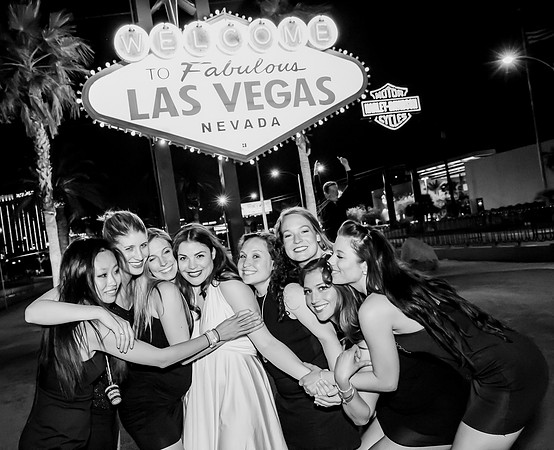 Las Vegas Sign Bachelorette & Birthday Photo Shoot