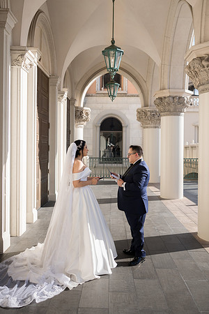 Venetian Archway Wedding, Elopement & Vow Renewal | Las Vegas Strip