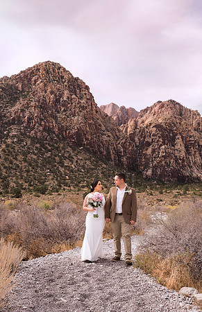 Red Rock Canyon Elopement & Wedding Photography | Las Vegas