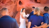 Valley of Fire Photo Shoots | Couples, Families, Seniors & Weddings
