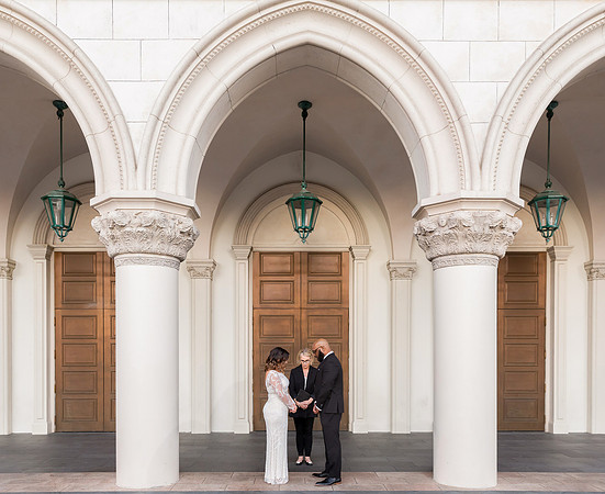 Venetian Archway Wedding, Elopement & Vow Renewal | Las Vegas Strip