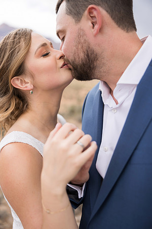 Red Rock Canyon Elopement & Wedding Photography | Las Vegas