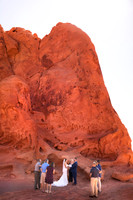Valley of Fire Photo Shoots | Couples, Families, Seniors & Weddings