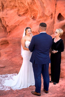 Valley of Fire Photo Shoots | Couples, Families, Seniors & Weddings