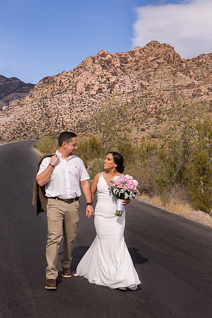 Red Rock Canyon Elopement & Wedding Photography | Las Vegas