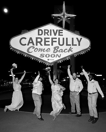 Welcome to Fabulous Las Vegas Sign Photo Shoot