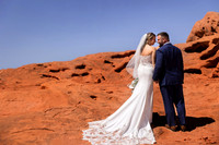 Valley of Fire Photo Shoots | Couples, Families, Seniors & Weddings