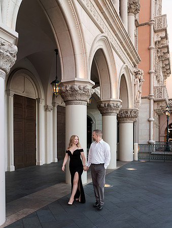 Las Vegas Anniversary Photo Shoots | Romantic Couple Photography